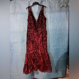 Beautiful red JVN by Jovani formal dress SIZE 22 women’s
